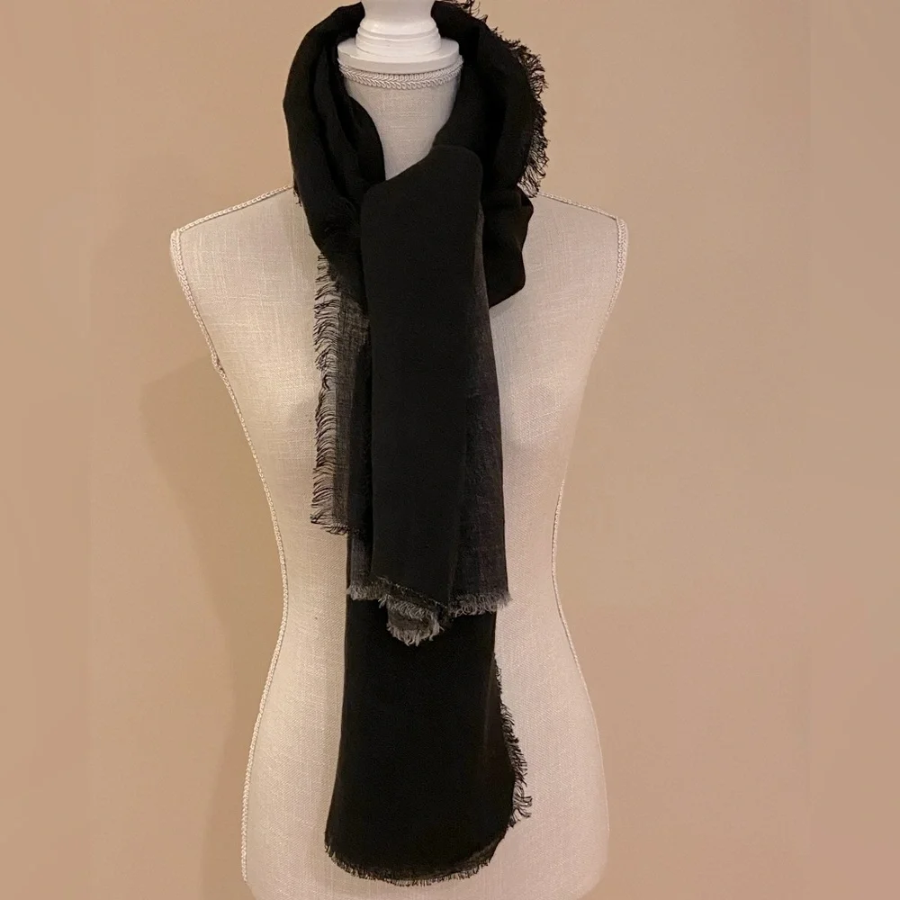 Destin Linen Scarf Wrap Black Gray Made in Italy $340 Retail Luxury Brand - Picture 5 of 16